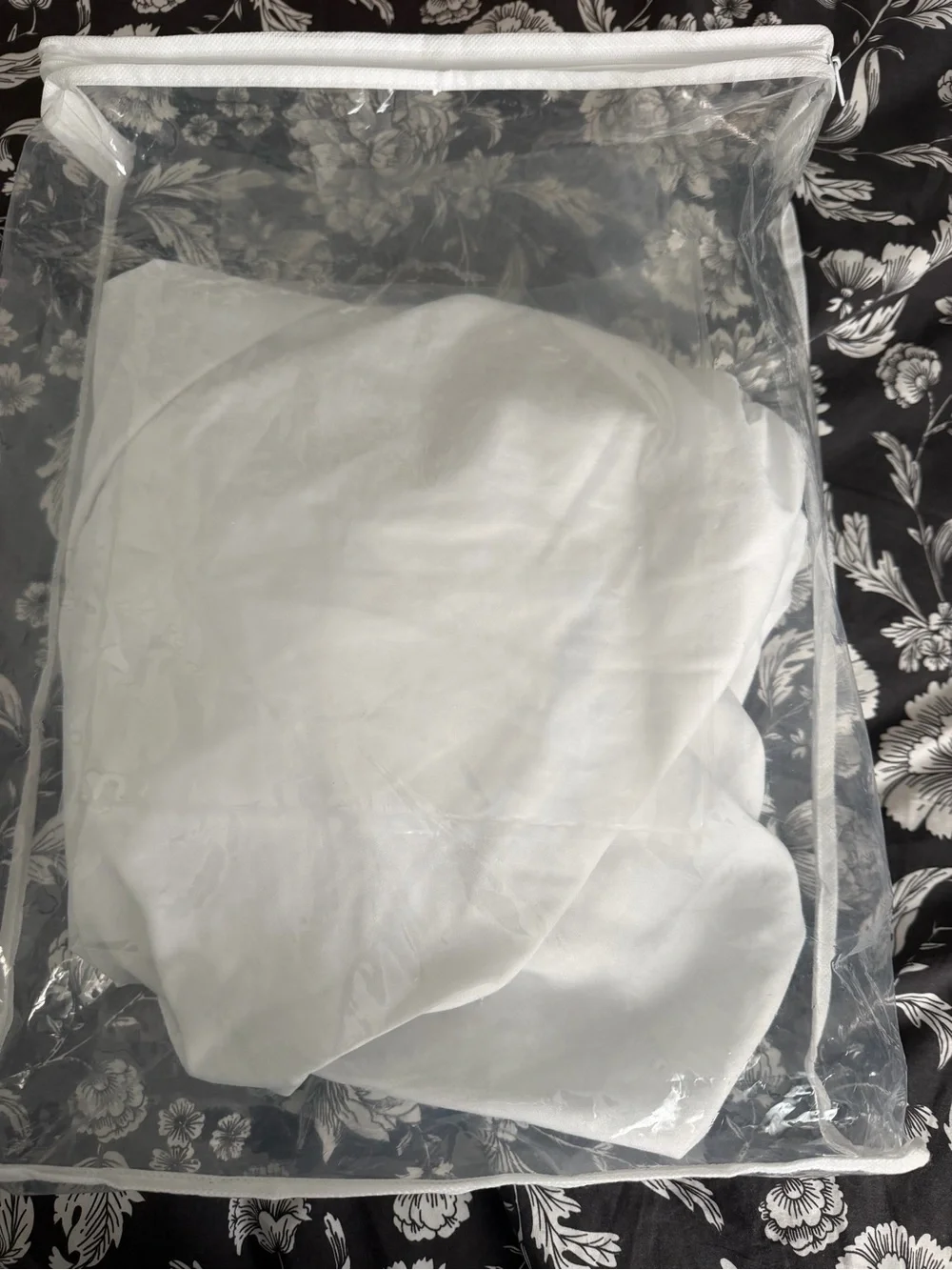 White Twin/ Twin XL Fitted Sheet